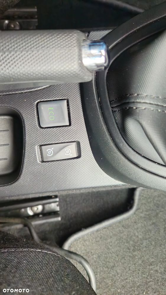 Renault Captur (ENERGY) TCe 90 LIMITED - 18