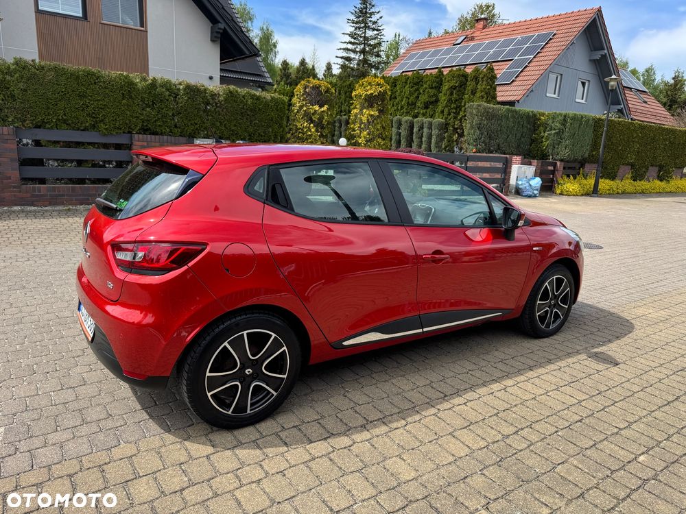 Renault Clio - 26