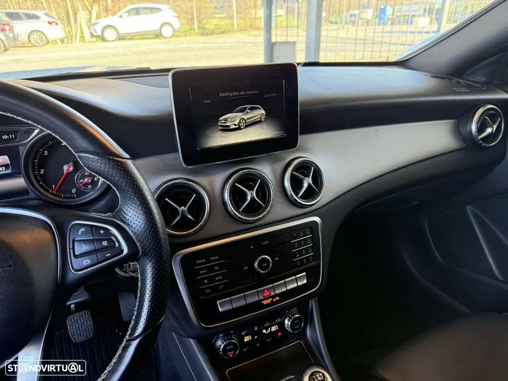 Mercedes-Benz CLA 180 d Shooting Brake Urban - 16