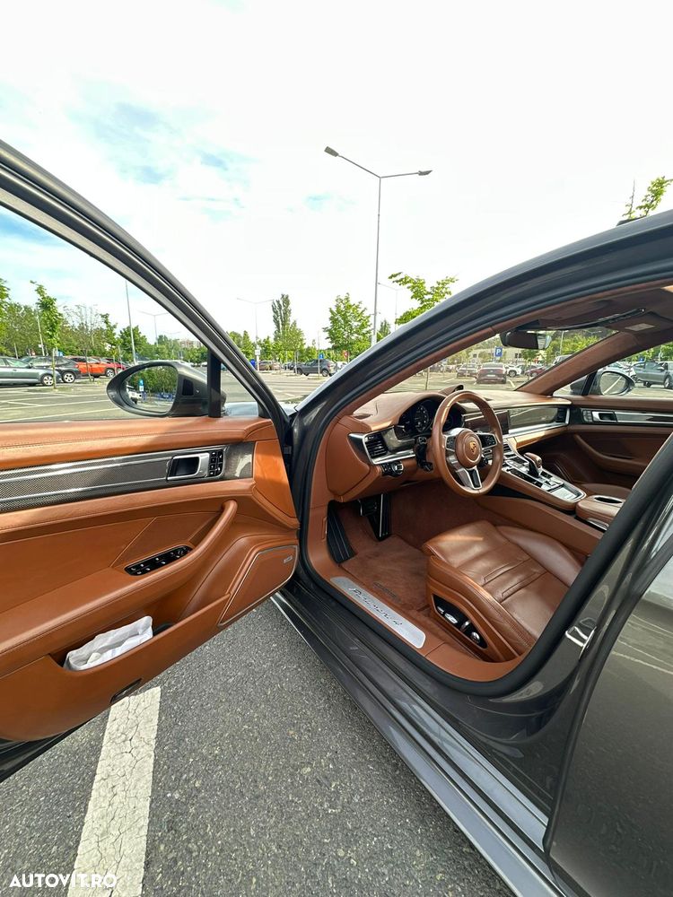Porsche Panamera 4 E-Hybrid - 5