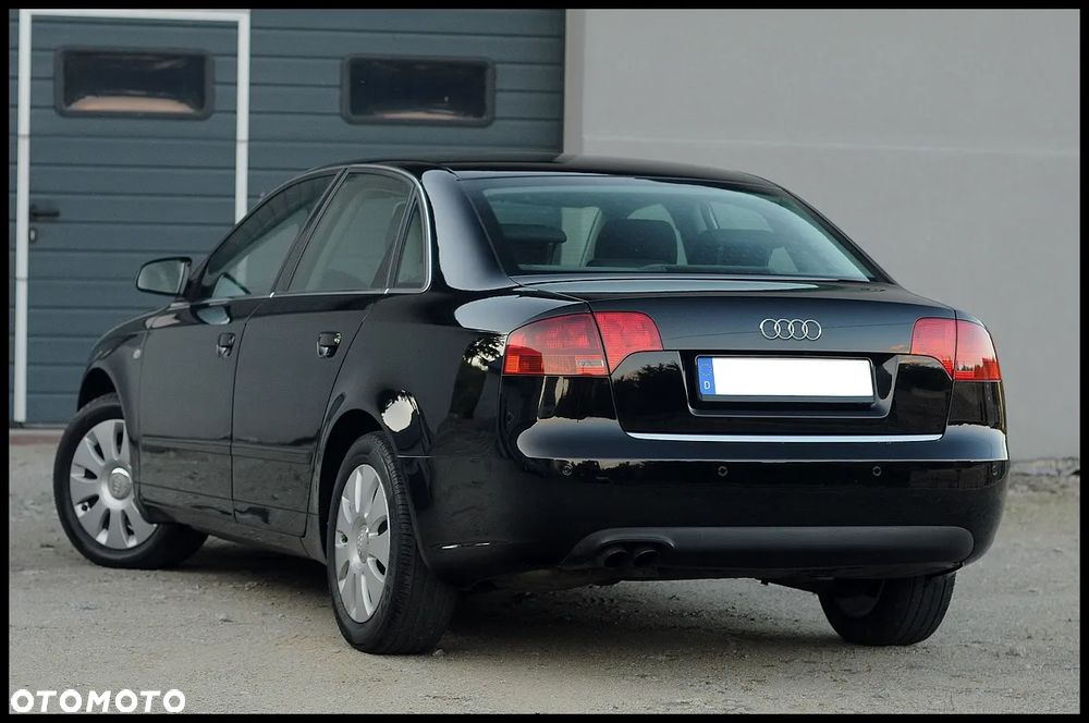 Audi A4 Limousine - 18