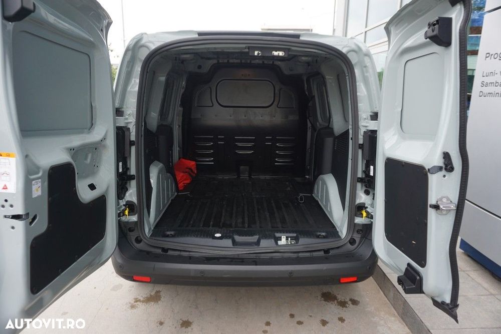 Ford Transit Courier - 6