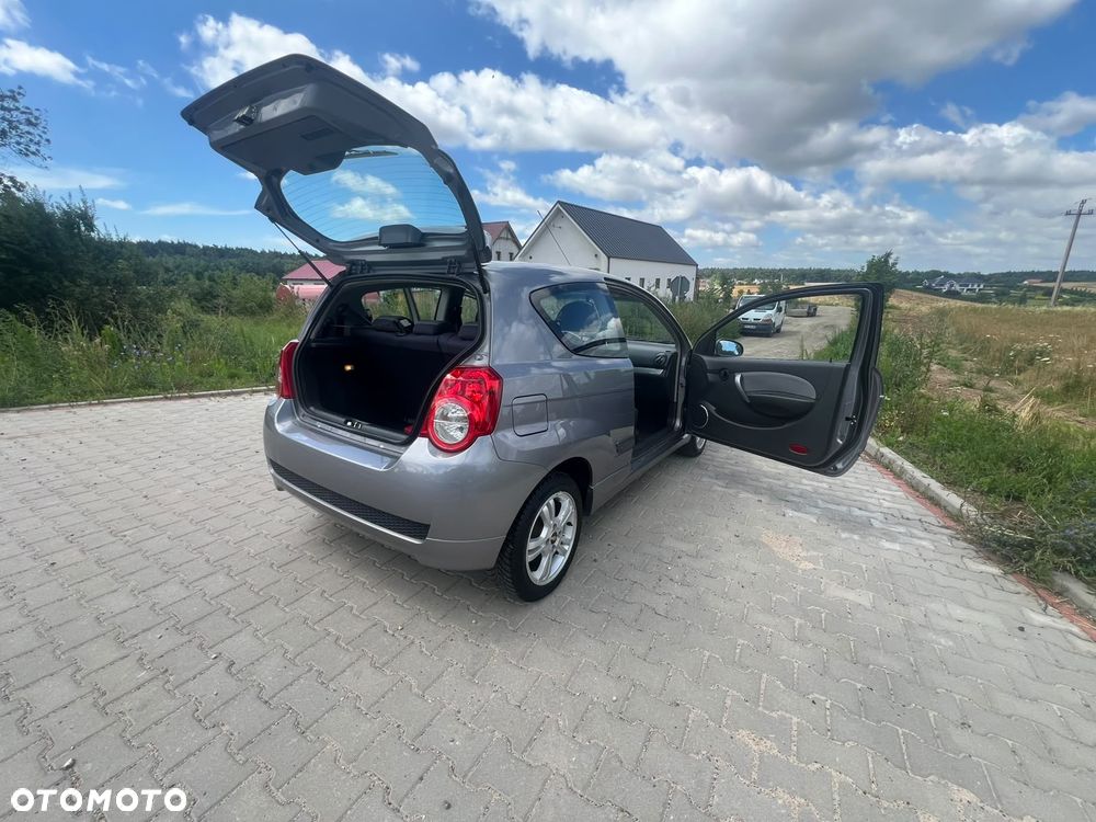 Chevrolet Aveo - 2