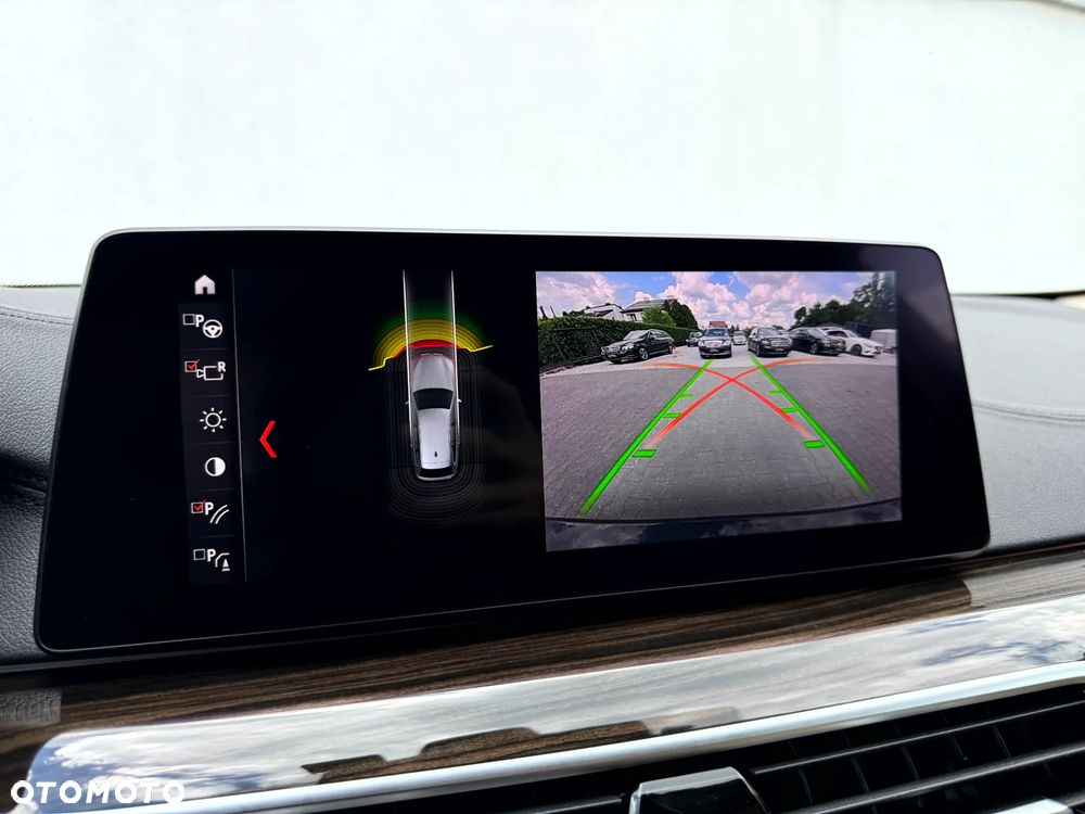 BMW Seria 5 520d xDrive Luxury Line - 23