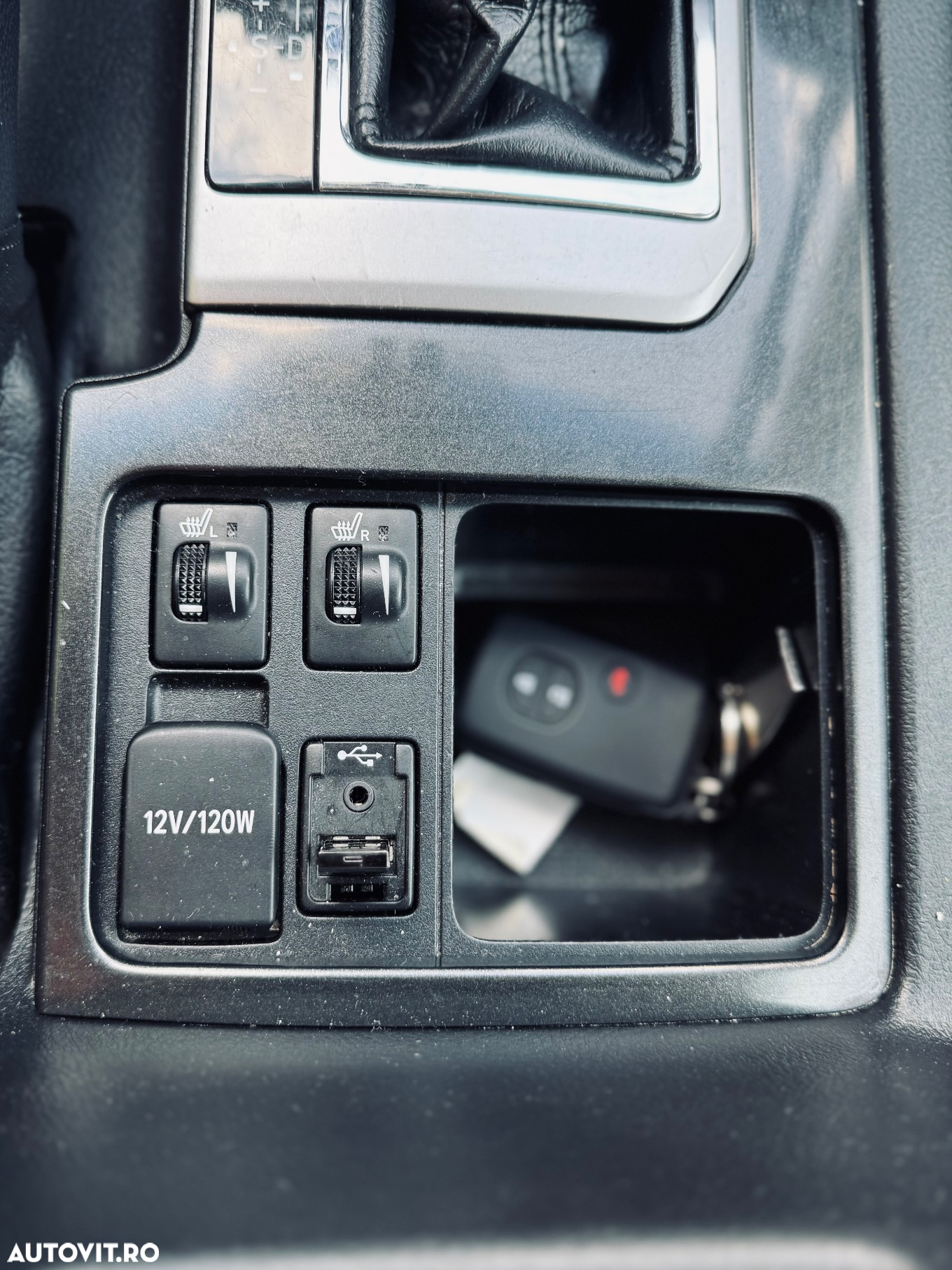 Toyota Land Cruiser 2.8l Turbo D-4D Aut. Luxury - 26