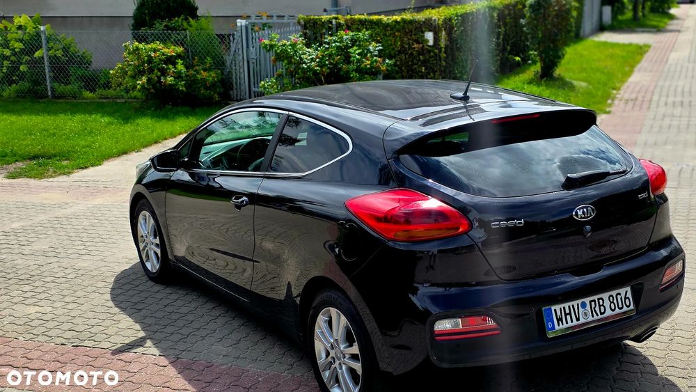 Kia Ceed 1.6 CRDi 115 Dream-Team Edition - 5
