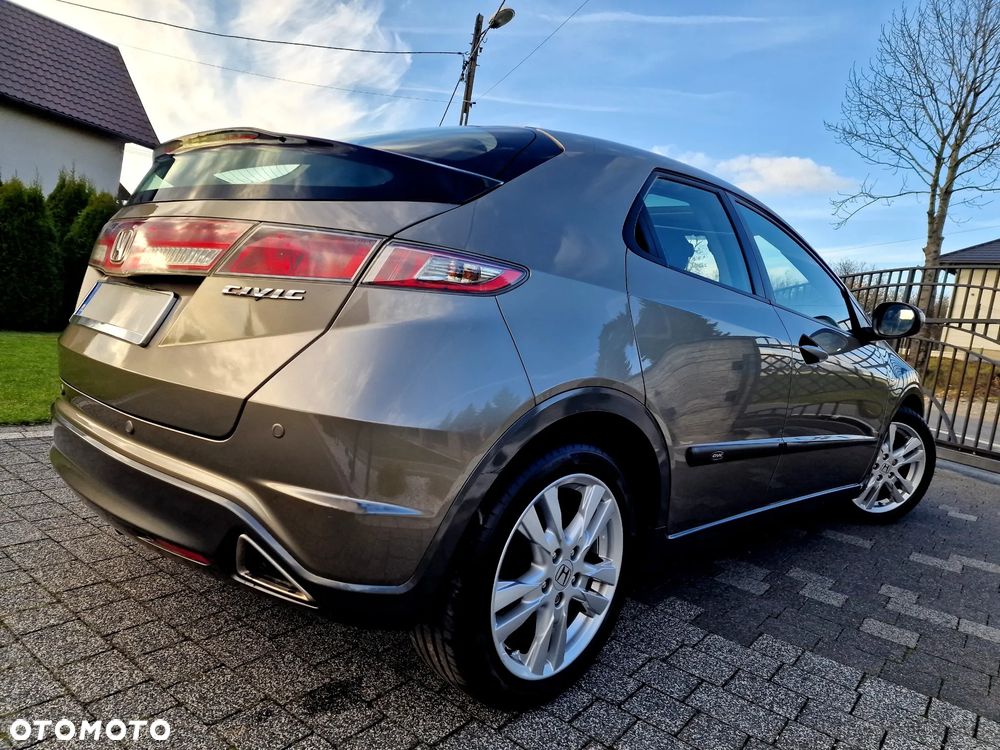 Honda Civic 1.8 Sport - 8