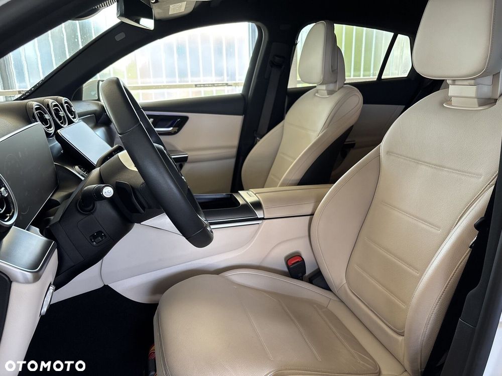 Mercedes-Benz GLC - 16