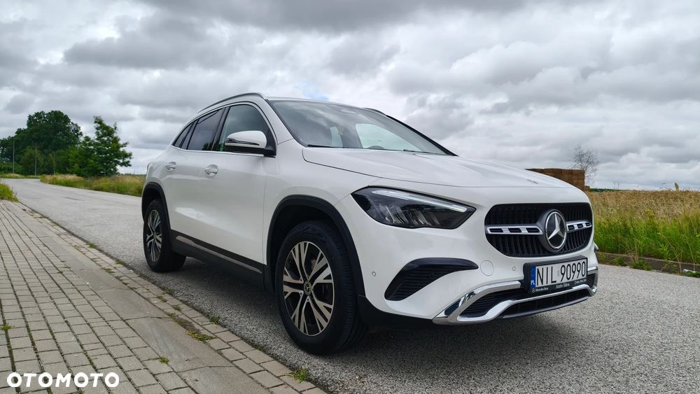 Mercedes-Benz GLA 200 Style - 1