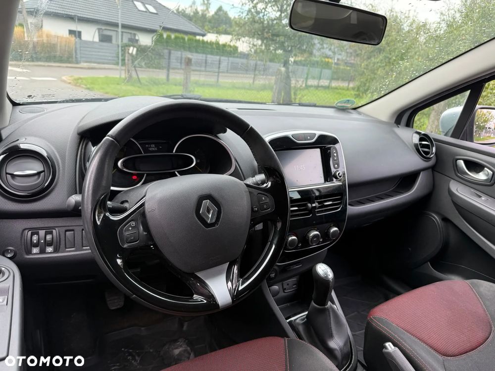 Renault Clio 1.2 16V Limited - 10