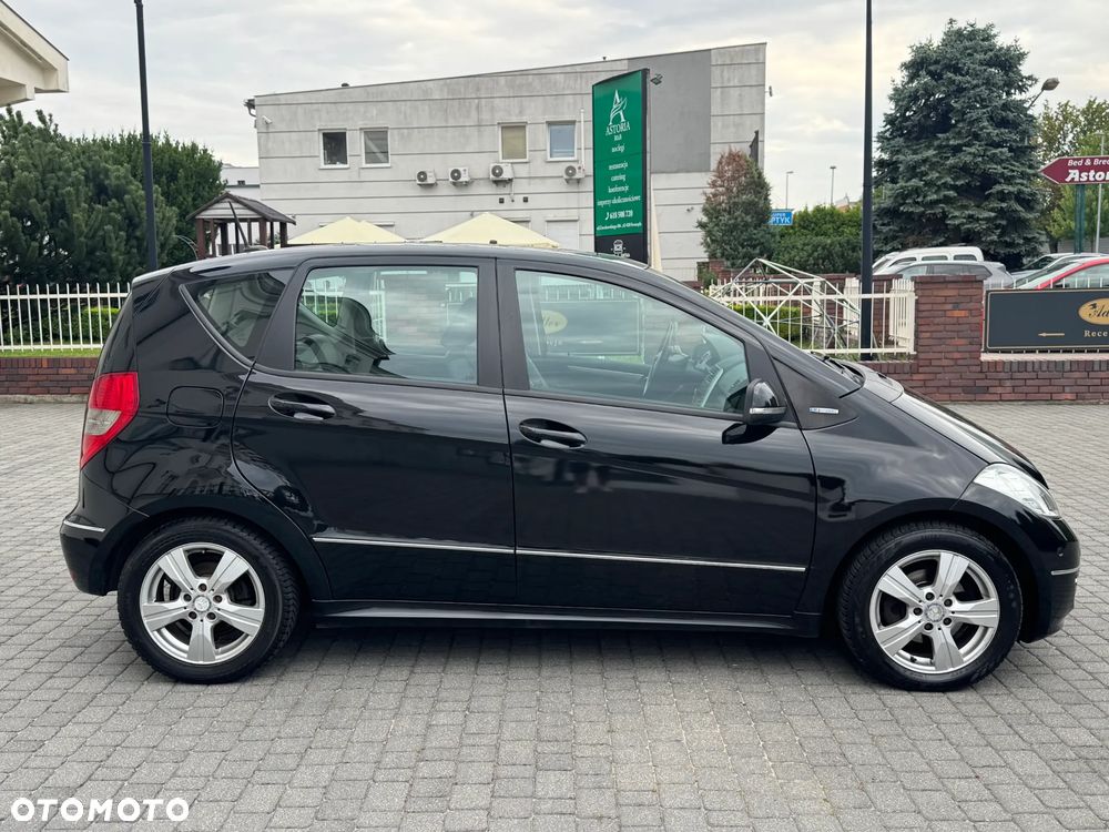 Mercedes-Benz Klasa A 150 BlueEFFICIENCY Avantgarde - 28