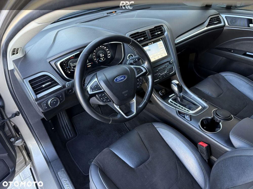 Ford Mondeo 2.0 TDCi Titanium PowerShift - 22