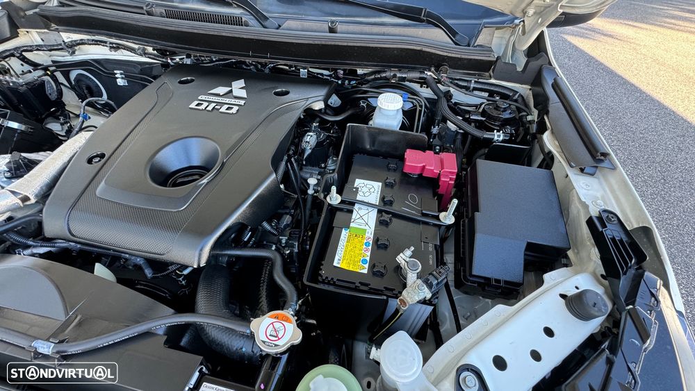 Mitsubishi L-200 Cabine dupla 4X2 - 35