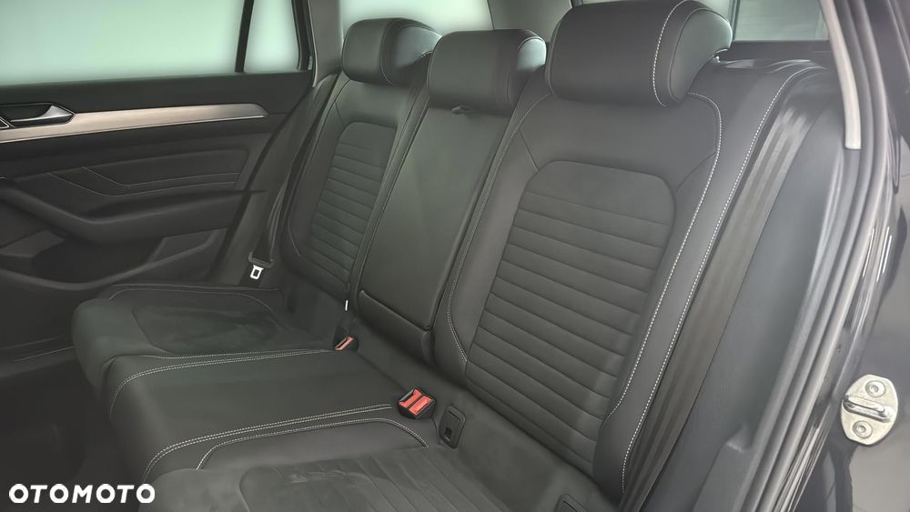 Volkswagen Passat 2.0 TDI EVO Elegance DSG - 17