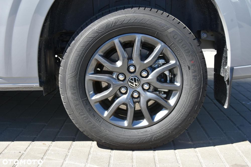 Volkswagen Caravelle - 12