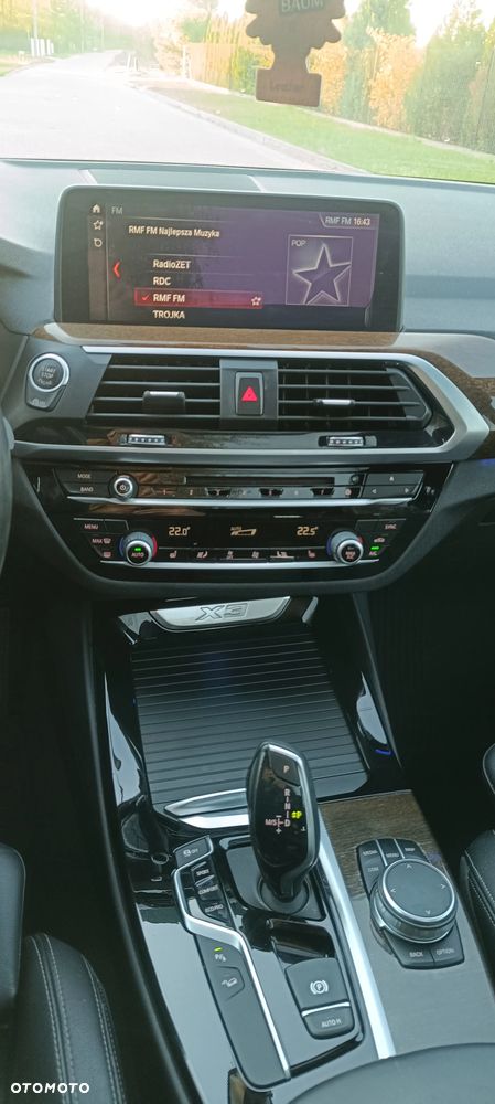 BMW X3 xDrive30i GPF Luxury Line - 11