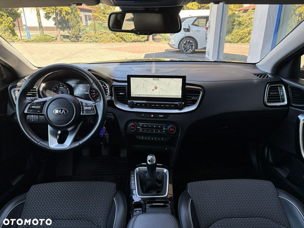 Kia XCeed 1.5 T-GDI L Business Line - 13