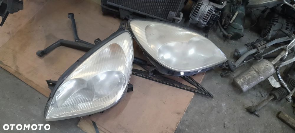 Citroen C5 01-05R lampa lewa przednia