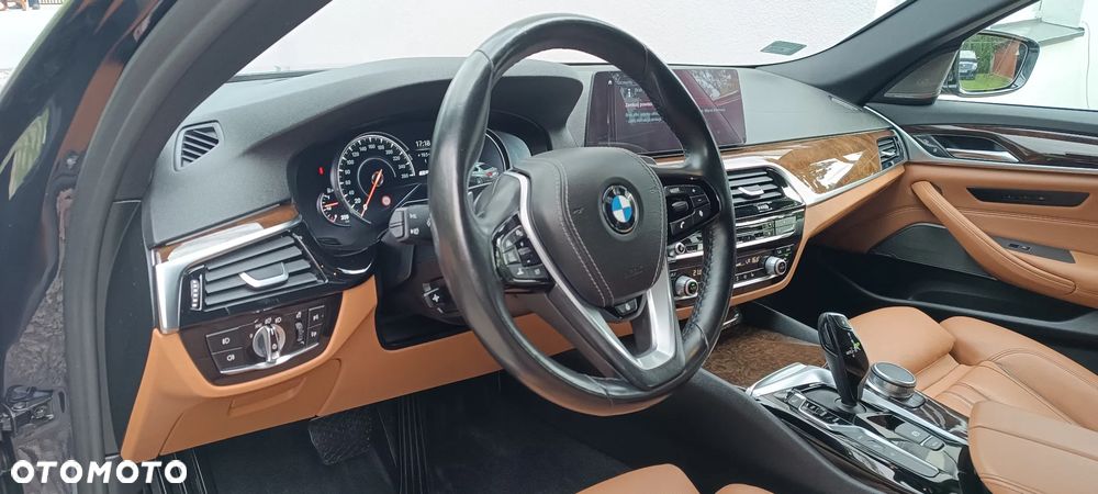 BMW Seria 5 530e iPerformance Luxury Line - 29