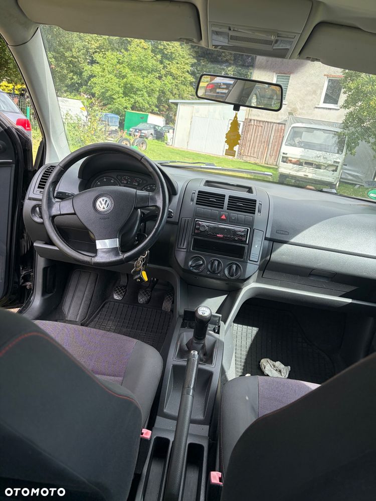 Volkswagen Polo - 5