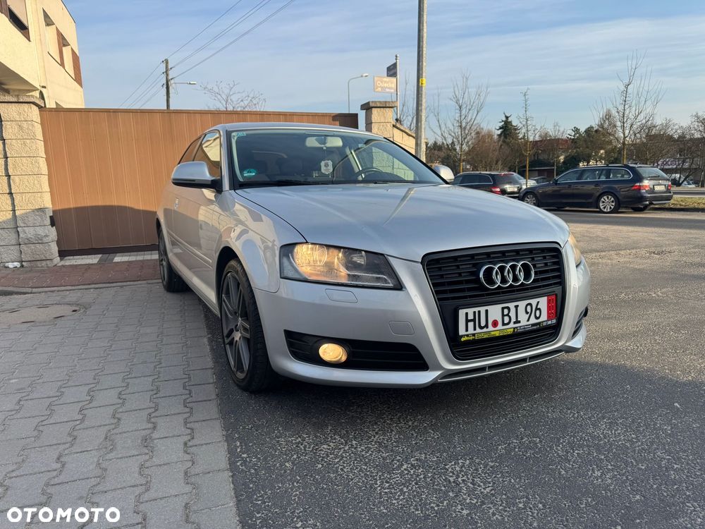 Audi A3 3-drzwiowe 1.8 TFSI Ambiente - 23