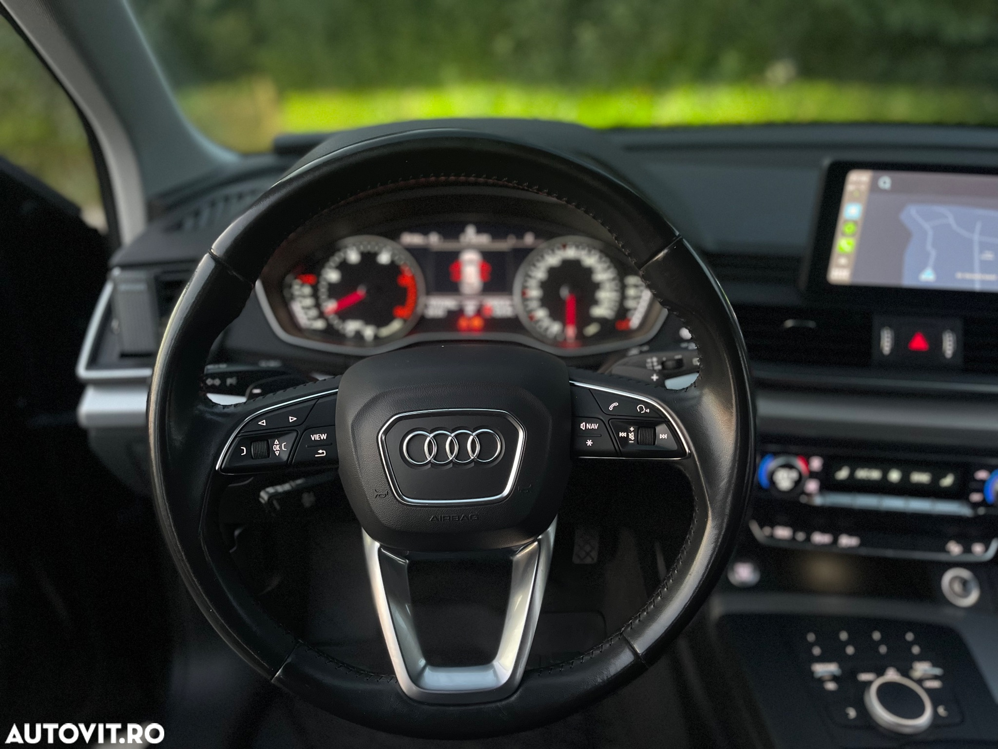 Audi Q5 2.0 40 TDI quattro S tronic Design - 27