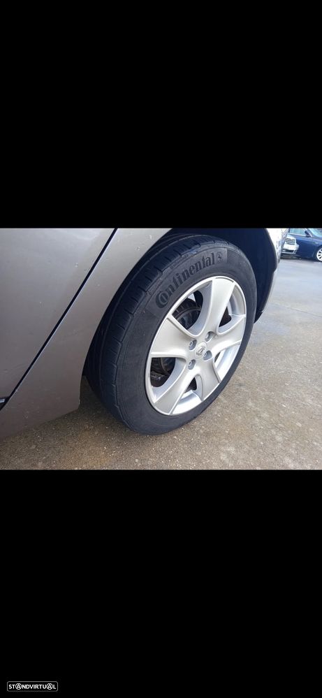 Renault Clio Sport Tourer 0.9 TCE - 38