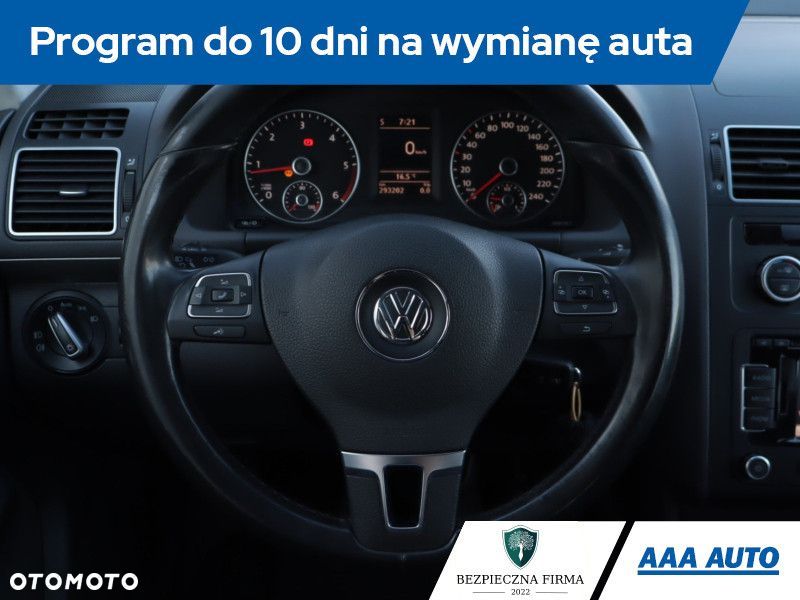 Volkswagen Touran - 20