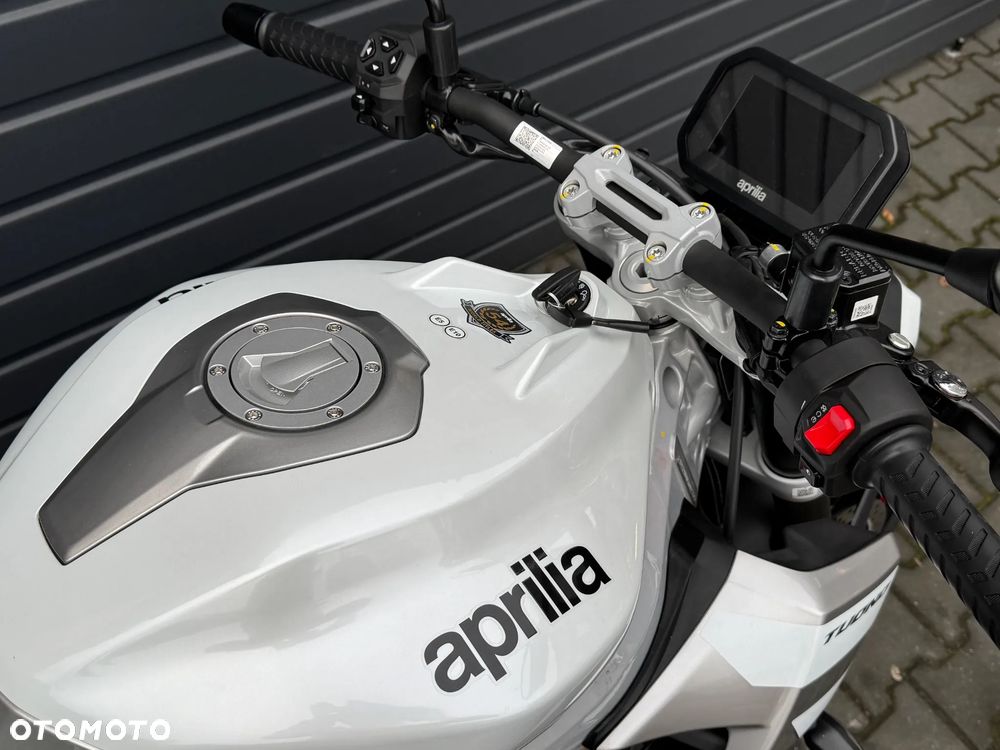 Aprilia Tuono - 4