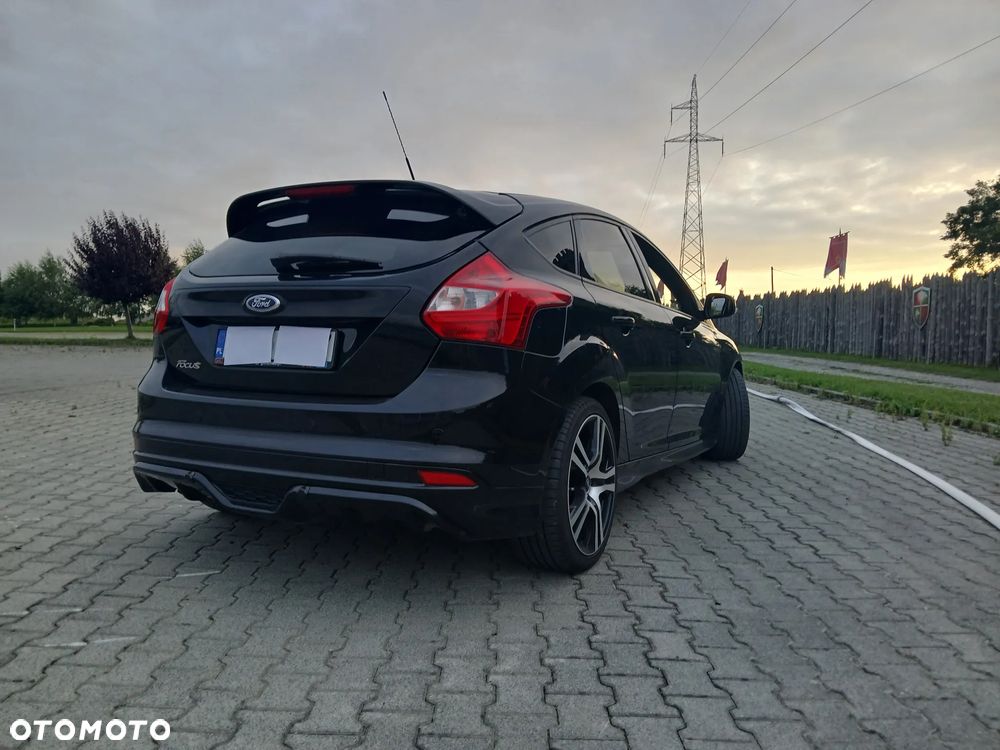 Ford Focus - 3