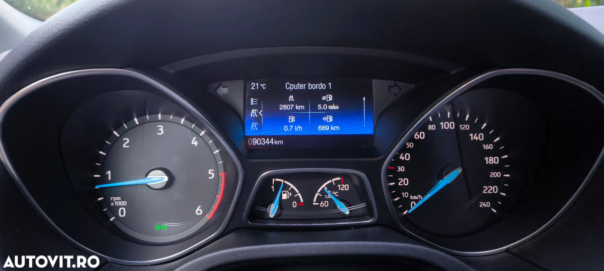 Ford Focus 1.5 EcoBlue Start-Stopp-System TITANIUM - 5