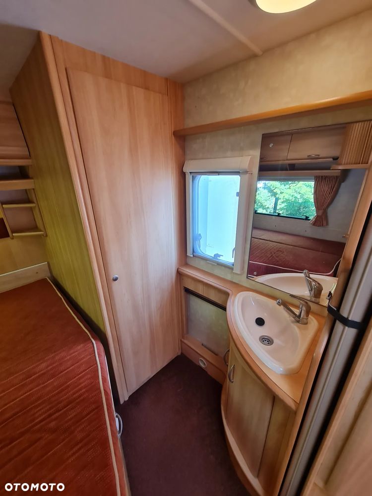 SWIFT Sterling 490 łóżko  małzenskie - 17