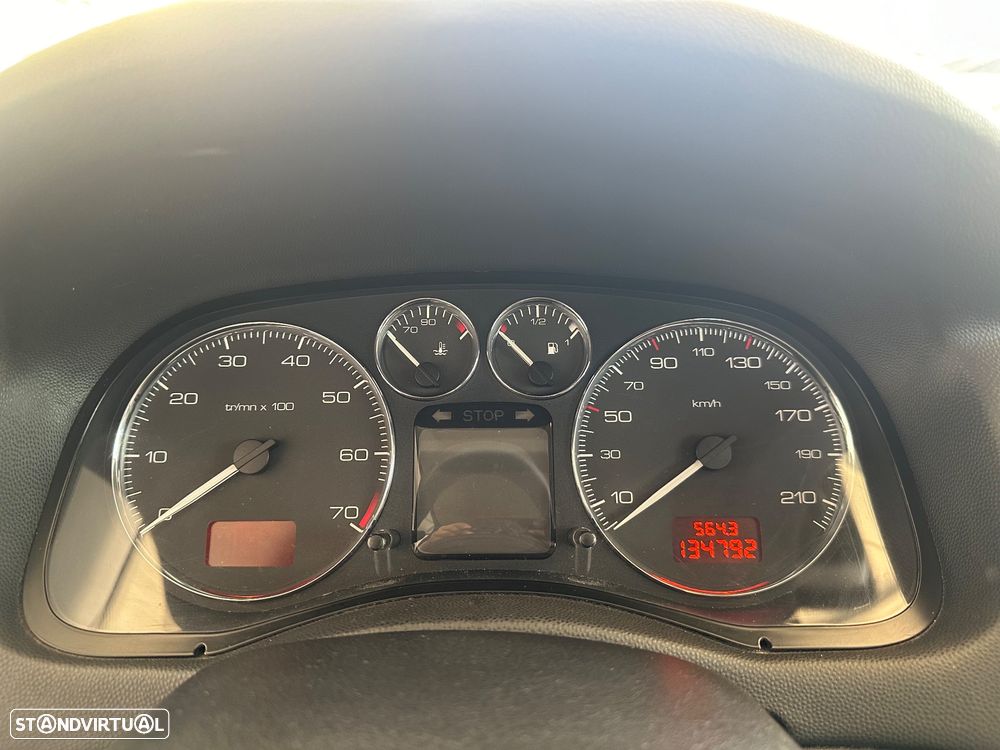 Peugeot 307 1.6 Executive Auto. - 26