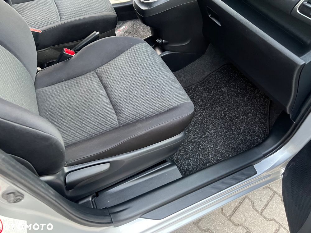 Toyota Verso S 1.33 VVT-i Comfort - 34