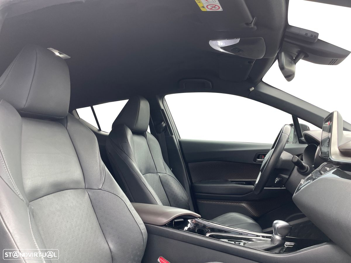 Toyota C-HR 1.8 HSD Exclusive+P.Luxury - 28