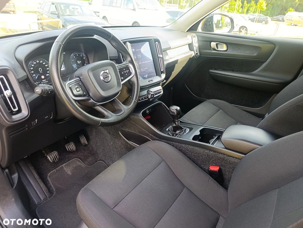 Volvo XC 40 T3 - 12
