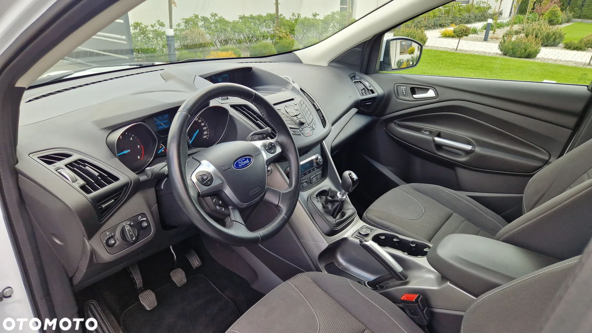 Ford Kuga 2.0 TDCi 2x4 Titanium - 7
