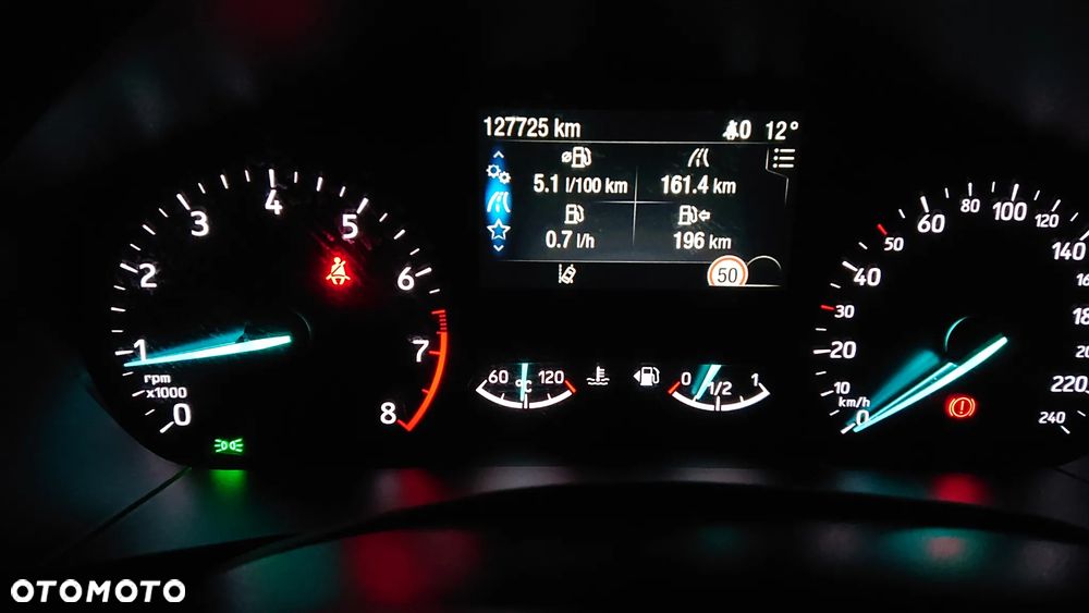 Ford Focus SW 1.5 EcoBoost S&S ST-LINE - 23
