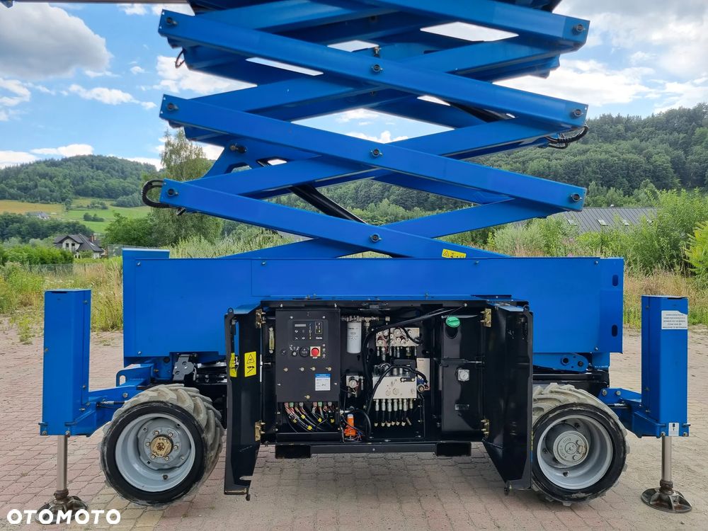 Genie Zwyżka GS-4069RT Podnośnik Nożycowy 14,5 metra jak Nowa 2017r z Norwegii 738mtg 4x4 silnik Kubota - 11