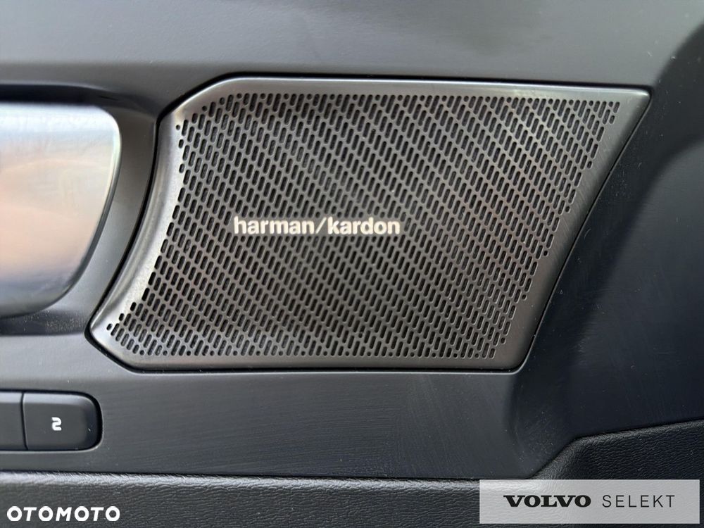 Volvo XC 40 - 24