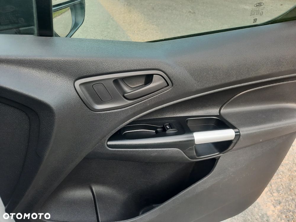Ford Transit Connect - 29