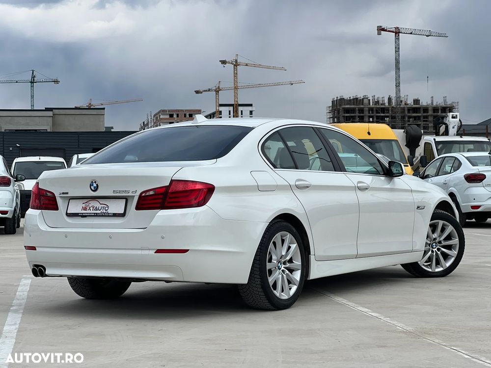 BMW Seria 5 525d xDrive - 3