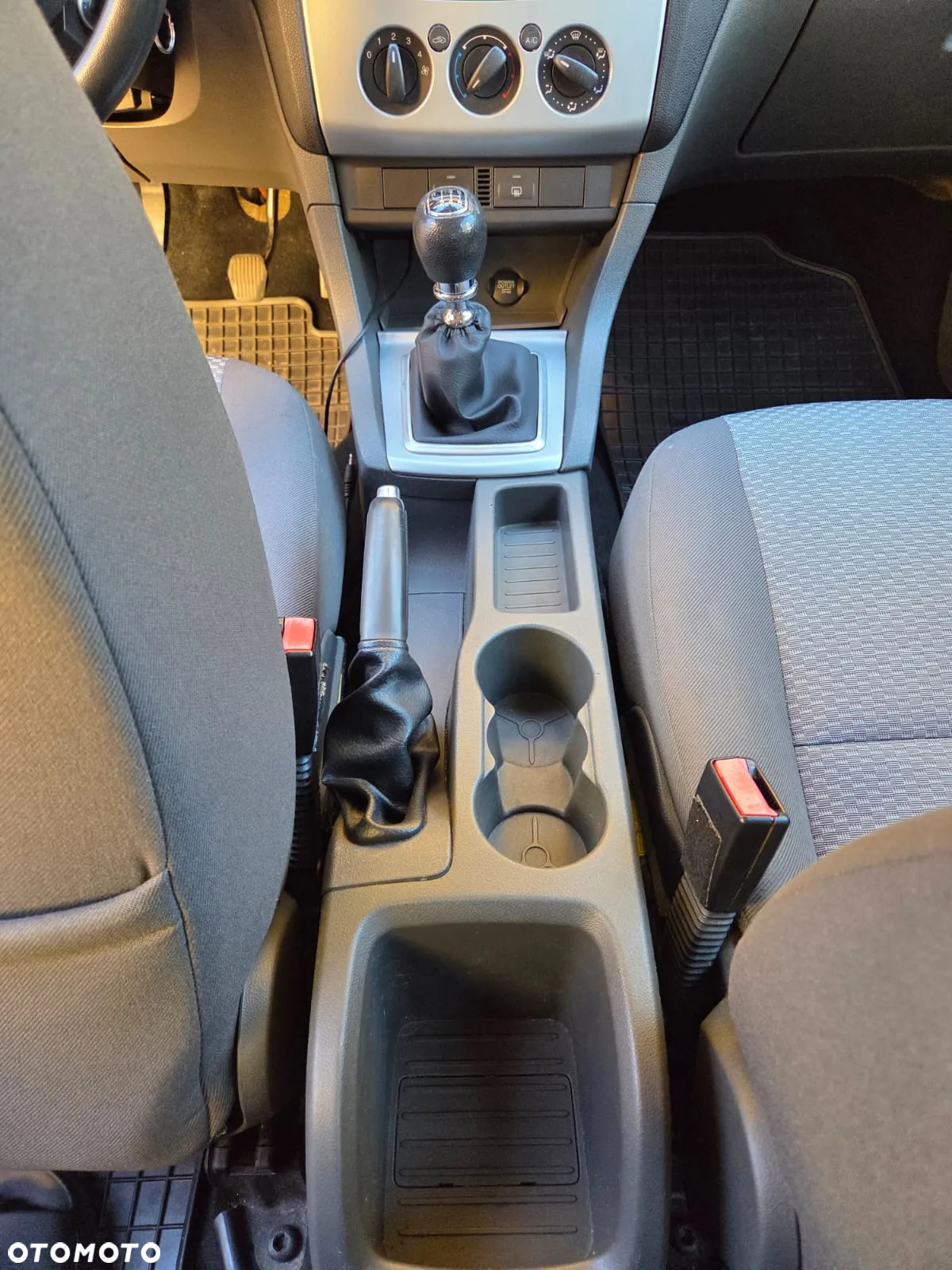 Ford Focus 2.0 TDCi Trend - 16