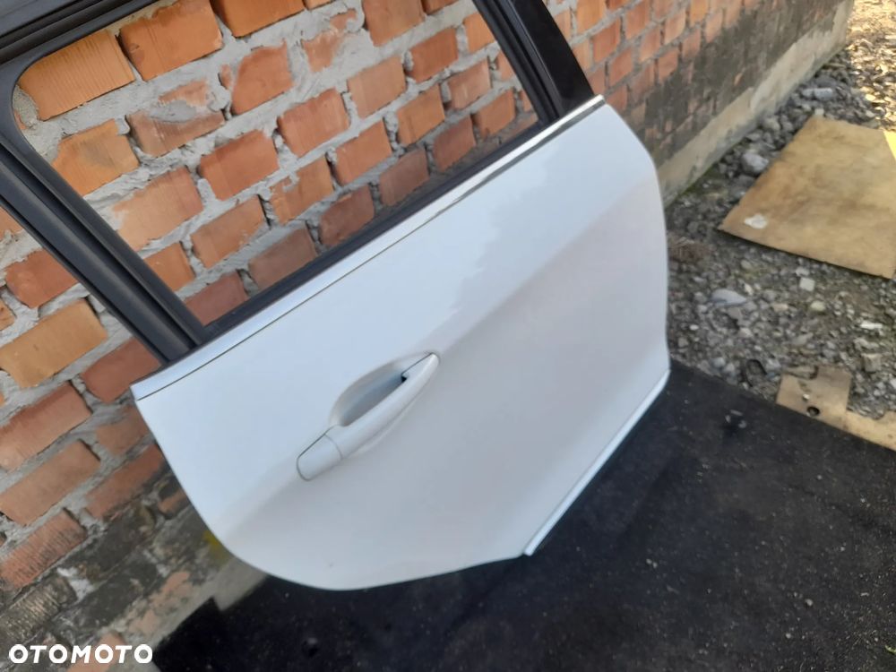 Drzwi prawe tył tylne Peugeot 2008 I kod EWP bez malowania - 6