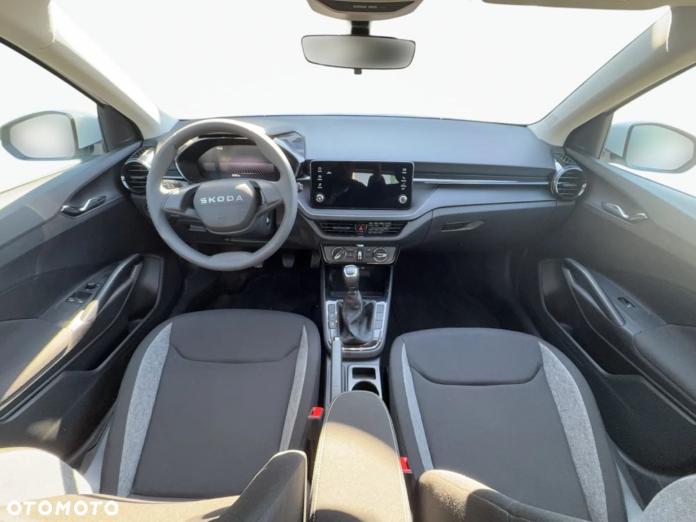 Skoda Fabia 1.0 Essence - 13
