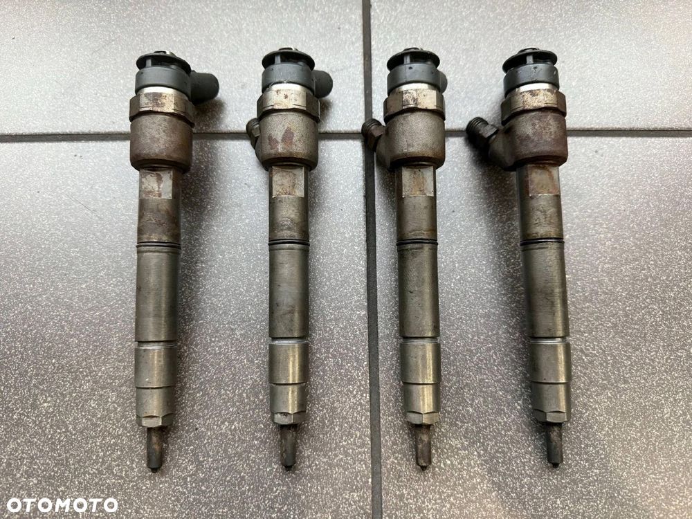 WTRYSKIWACZ 2.0 CDI MERCEDES 0445110167 A6400700787 - 2