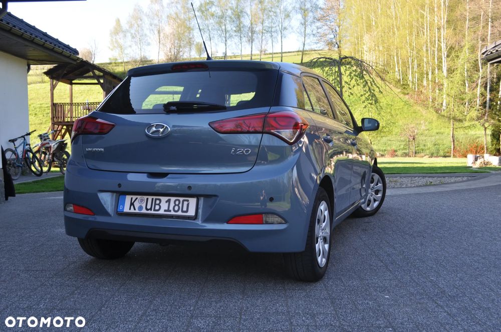 Hyundai i20 1.2 Pure - 9