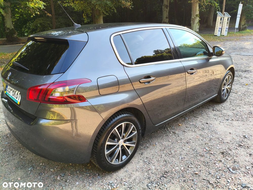 Peugeot 308 SW 1.2 PureTech GPF Allure S&S - 14