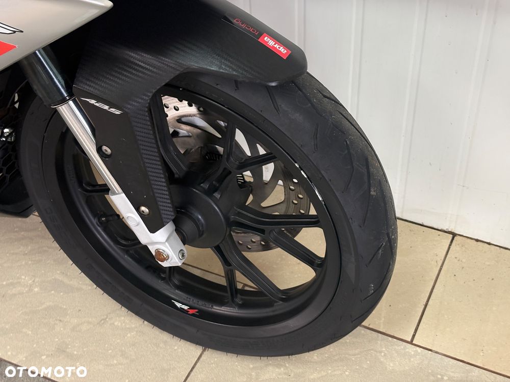 Aprilia RS - 12