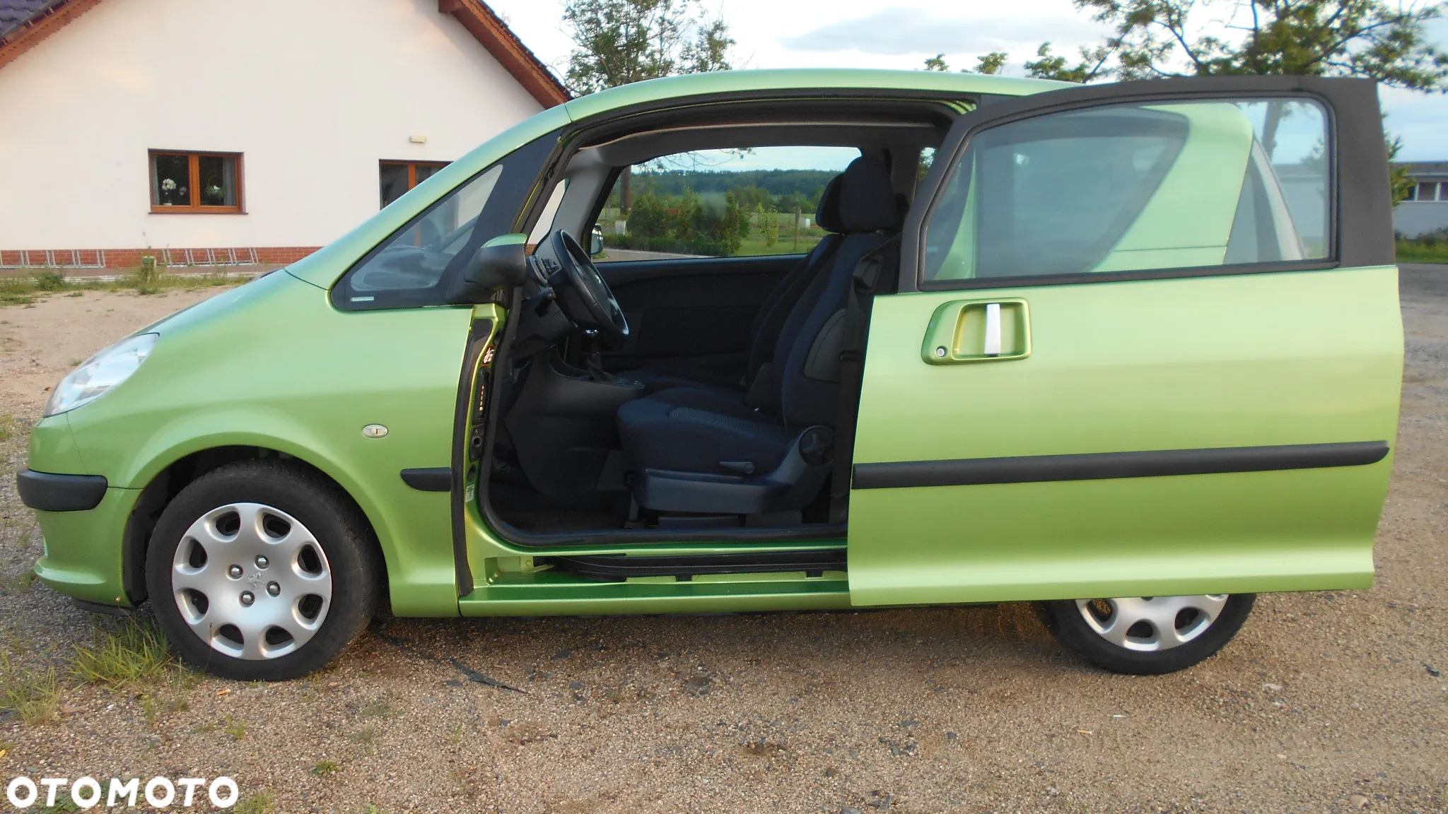 Peugeot 1007 1.4 Trendy - 4